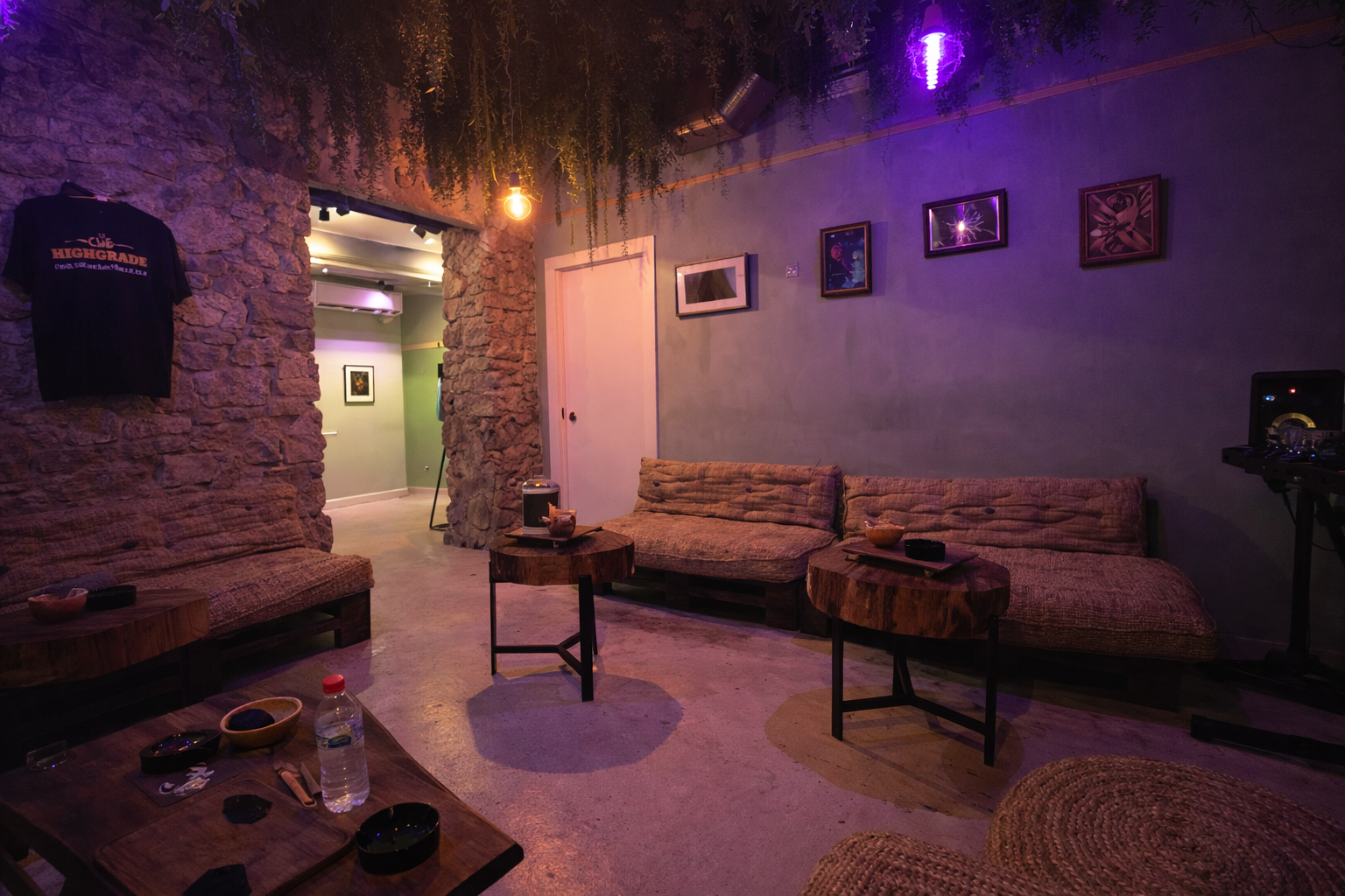 Club Guru – Top Cannabis Social Club in Barcelona | HIGHGRADE Club Guru cannabis social club Barcelona Spain – Underground energy in the heart of the city.